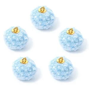 Abalorios pompones azul claro con aros dorados para hacer joyas de bricolaje, pendientes y llaveros.