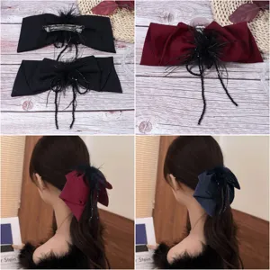 Fermaglio per capelli con fiocco in cristallo stile coreano con piume e perline.