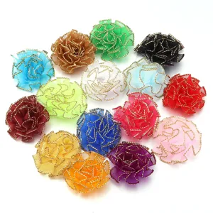 Assorti goudrand organza anjer stoffen bloemen voor DIY haaraccessoires en knutselprojecten.