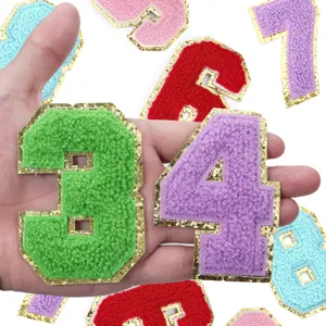 Toppe ricamate in ciniglia numeri con bordo glitter oro dorato termoadesive per vestiti