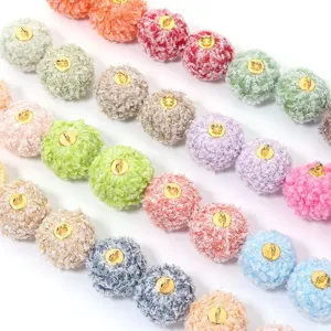 Pompones peludos coloridos con anilla dorada para joyería DIY pendientes llaveros accesorios.