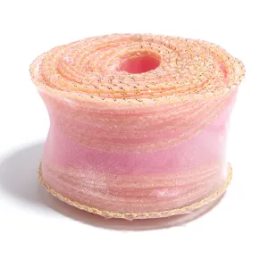 Nastro in organza rosa con bordo dorato per confezioni di bouquet, torte e progetti fai da te.