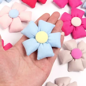 Cute 3D stuffed fabric flower accessories details, perfect for DIY hair clips and bags.