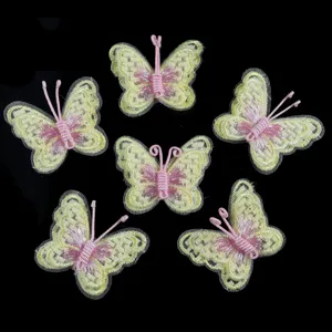 Detailansicht von doppelten Netz Schmetterling Bestickung Patches, ideal für Haaraccessoires.