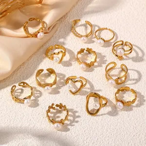 Goldener Edelstahl Perlen Offener Ring Set, unregelmäßige geometrische Blumen verstellbar.