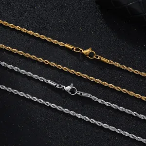 Primer plano detallado de cadenas de cuerda de metal para hombres en oro y plata con cierres.