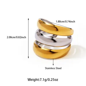 Gedetailleerd weergave van roestvrijstalen meerlaagse geometrische ring met maat en gewicht.
