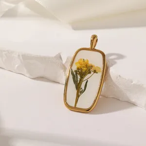 Hars gedroogde bloem rechthoekige hanger doe-het-zelf handgemaakte ketting detail