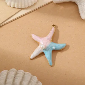 Detalle colgante de estrella de mar de acero esmaltado, estilo océano degradado crema joya DIY.