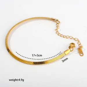Gold stainless steel snake chain bracelet detail, adjustable length 17 plus 5cm, width 3mm.