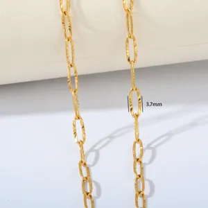 Goldene strukturierte Büroklammer-Kette Detailaufnahme mit 3.7mm Gliedergroesse fur DIY.