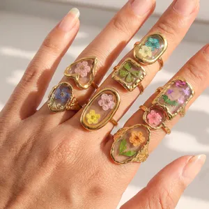 Stainless steel gold plated transparent preserved flower ring versatile niche design main view
