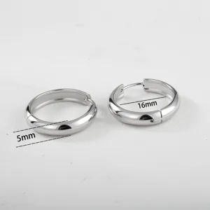 Stainless steel C-shaped hoop earrings for women, minimalist silver plain metal daily jewelry.