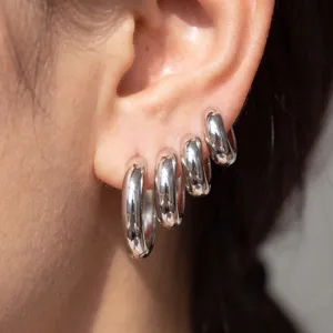 Stainless steel thick C-shape hoop earrings set for women, minimalist chunky round ear jewelry.