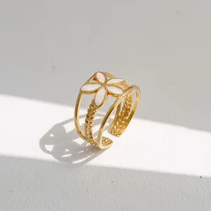 Anillo dorado de múltiples hilos con diseño de flores blancas, joyería de cobre para mujeres.
