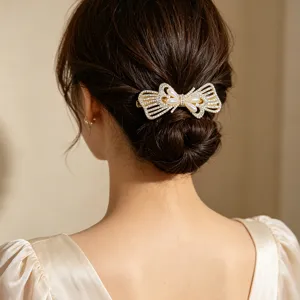 Large Rhinestone Bow Spring Clip Hairpin Elegant Alloy Artificial Pearl Hair Accessory Gold Bow Knot Hair Clip For Women