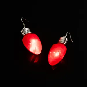 Weihnachten leuchtende rote Glühbirne Ohrringe, festliche LED Hängeohrringe für Partys.