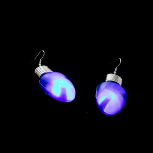 Blaue Glühbirne Anhänger Ohrringe, leuchtender Weihnachtsschmuck, festliche Party Accessoires.