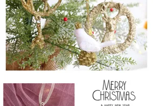 Ornement suspendu pour sapin de noël, oiseau couronne blanc avec pomme de pin dorée.