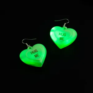 Orecchini a cuore verde luminoso, gioielli per feste a LED, regalo di San Valentino carino.
