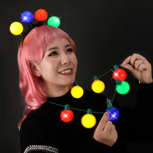 Set di collana e cerchietto luminosi a LED colorati per festa di Natale popolare