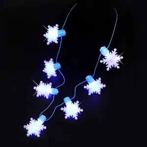 Weihnachten leuchtende Schneeflocken Halskette LED blinkend Party Schmuck Accessoire 7 Lichter
