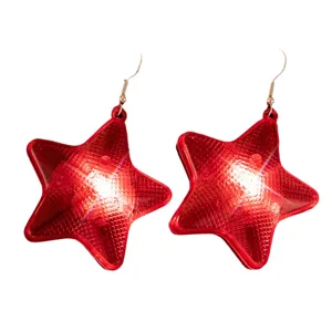 Rote LED leuchtende Stern Ohrringe fuer festliche Party Nacht Mode Schmuck Geschenk