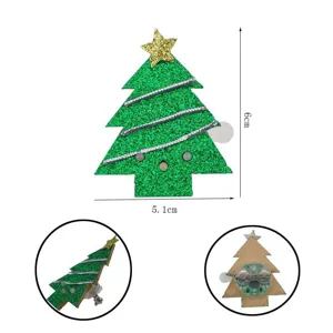 Detailansicht der leuchtenden Weihnachtsbaum LED Brosche mit Maßen und Rückseite.