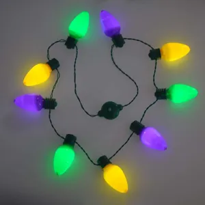 Weihnachten 9 LED farbige große Glühbirne leuchtende Halskette Detailansicht für festliche Party.