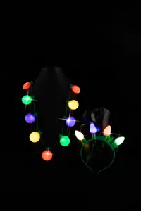Collier lumineux 9 LED ampoule colorée accessoire de fête de Noël vue détaillée