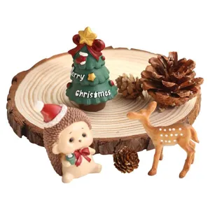 Weihnachts Harz Miniatur Ornamente Set, niedliche Tischdeko mit Baum, Igel und Hirsch.