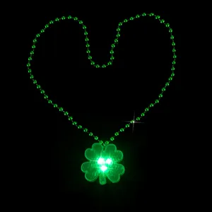 St. Patrick's Day LED leuchtende grüne Klee Halskette blinkender Klee Perlenschmuck