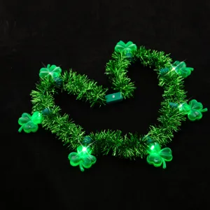 St. Patricks Tag leuchtende grüne Lametta Kleeblatt Halskette mit sieben LED Lichtern Party.