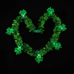 St Patricks Day Kleeblatt Leuchtkette Grün Lametta Girlande Kostüm Zubehör Kunststoff Blinkende LED Irisches Festival Party Deko Halsschmuck