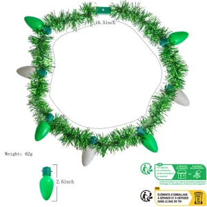 Collier guirlande tinsel verte de la Saint-Patrick avec de grosses ampoules et dimensions.