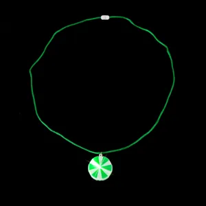 collana di Natale luminosa ciondolo luminoso per feste cordino verde accessorio per costume