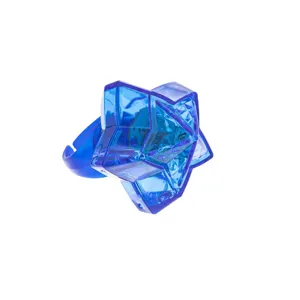 Blauer transparenter Stern Spielzeugring mit niedlichem Design fuer Kinder Party Zubehoer.