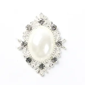 Exquisite rhinestone alloy buckle with white pearl center, perfect for DIY shoes, bags, and hair accessories.