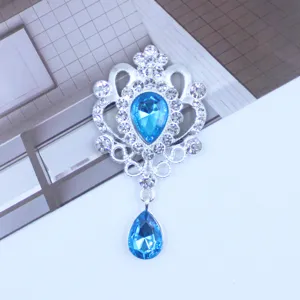 Silver rhinestone alloy pendant teardrop crystal DIY badge tray decorative accessory detail view