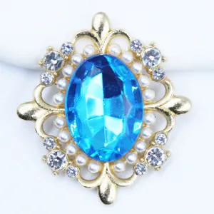 Close-up detail shot of the sparkling blue oval rhinestone alloy DIY flower button accessory.