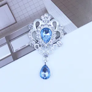 Silver alloy rhinestone teardrop pendant DIY jewelry accessory, vintage crown badge holder decor.