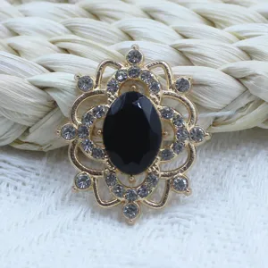 Exquisite gold alloy hollow rhinestone jewelry pendant DIY hair accessory material detail.