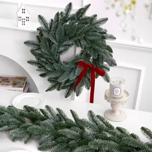 Ornement d'Arbre de Noel Guirlande Rattan Simulation Aiguilles de Pin Pommes de Pin Baies Rouges Neige Floconnee Decoration