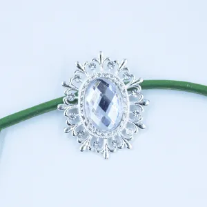 Silver oval alloy acrylic rhinestone decorative buckle close-up DIY accessory detail