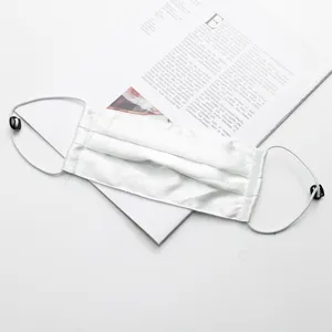 Witte zijden gezichtsmasker zomer ademend dubbellaagse ijszijde verstelbare oren stofdicht