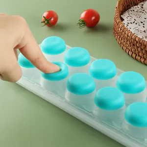 Bandeja de cubitos de hielo de silicio con tapa, molde flexible para cocina casera.