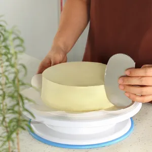 Plato giratorio para tartas antideslizante DIY y juego de rascadores para repostería.