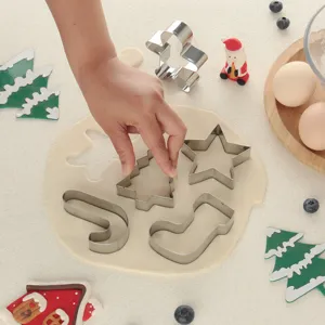 5-piece stainless steel Christmas cookie cutter set, metal baking molds for DIY biscuits.