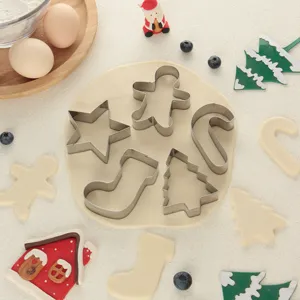 5-piece Christmas stainless steel cookie cutters set, durable DIY baking molds for cookies.