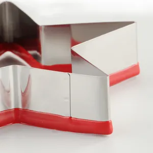 Stainless steel star cookie cutter and baking mold for DIY pastry cake making tool.